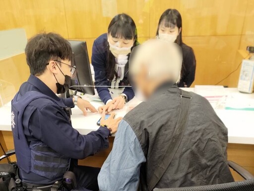 癡戀網路女險匯10萬元 警刪line斬假桃花