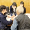 癡戀網路女險匯10萬元 警刪line斬假桃花