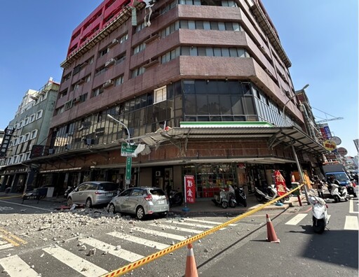 地震 嘉義台18線部分路段落石搶修通車