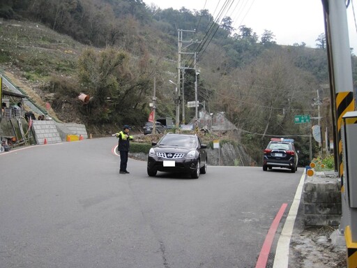 春遊賞櫻武陵爆人潮 中124線道路公告禁止車輛進入