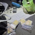 女駕駛全身顫抖車飄毒品味 板橋警攔查起獲大批毒品