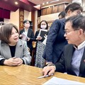 連任財委會召委 賴惠員籲藍白民生法案別打假球