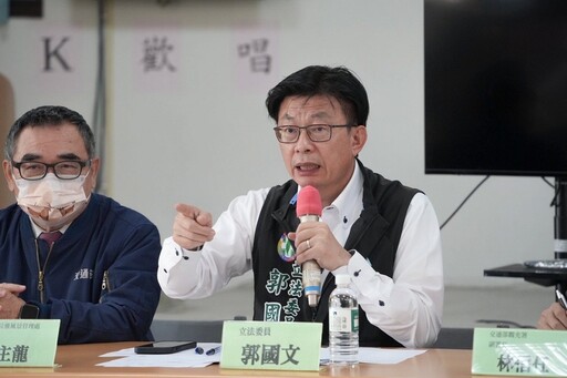 檢調搜藍營台南黨部 謝龍介宣布擴大罷免表抗議