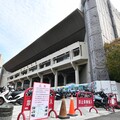 彰化縣府施工禁大甲媽香客 縣府：圖書館、美術館前廣場可供休息