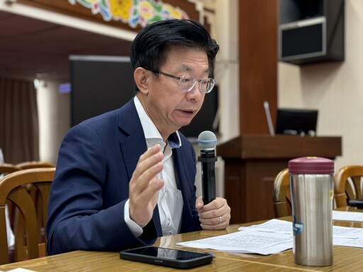 5千億占台股市值0.67%效果有限 郭國文籲擴大國安基金規模