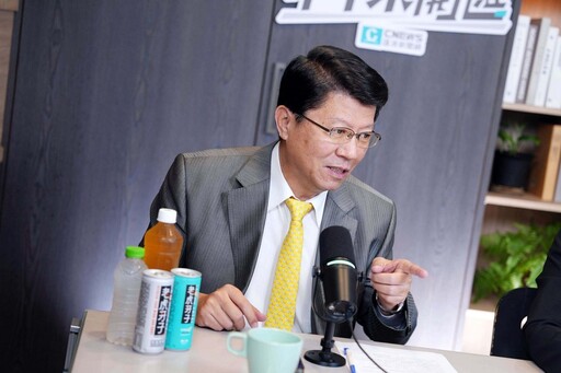 謝龍介喊助白營拿5議員、2030台南市長 郭國文酸：膨風水雞刣無肉