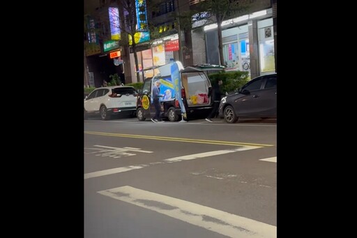 罷團汐止狹路擺攤拉人連署 何元楷批：罔顧民眾安危