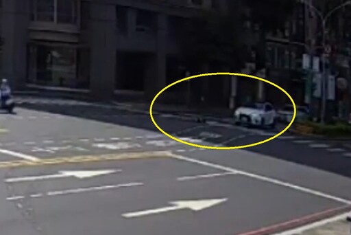 情緒不穩跳車捶引擎蓋 開罰不依規定擅自穿越車道