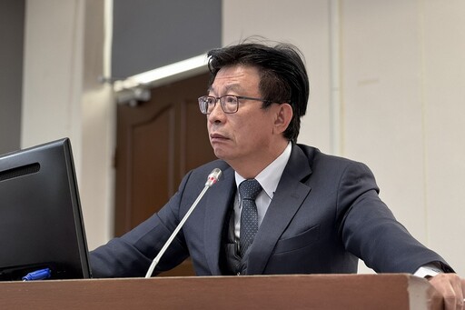 PO謝龍介「釘孤枝」影片達101萬人次觀看 郭國文批：言行不一出張嘴