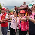 關山天后宮媽祖遶境盛大舉行 陳瑩祈願風調雨順、米香四溢