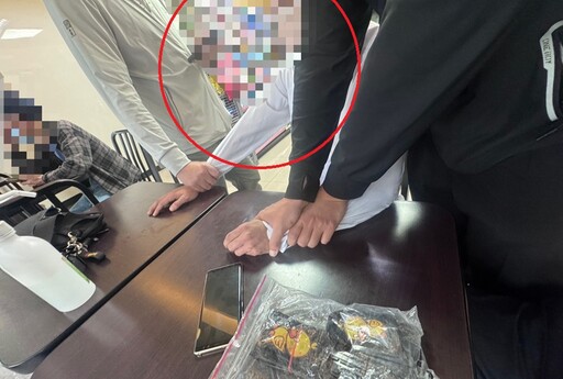 網路兜售毒品咖啡包 警埋伏逮40歲男起獲35包