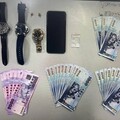 防火巷攀牆進屋涉竊 洗劫名錶黃金逾92萬元
