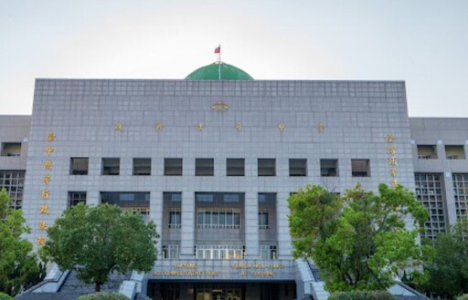 部隊驚爆性醜聞 已婚長官強吻男下屬逼幫口交