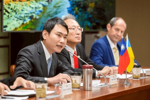 朱立倫「納粹說」不道歉反嗆國際 陳冠廷：與普丁邏輯如出一轍