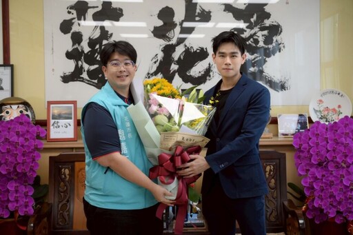 小提琴男神李齊讚「排開行程也要來！」 意外與魏嘉彥有共同興趣