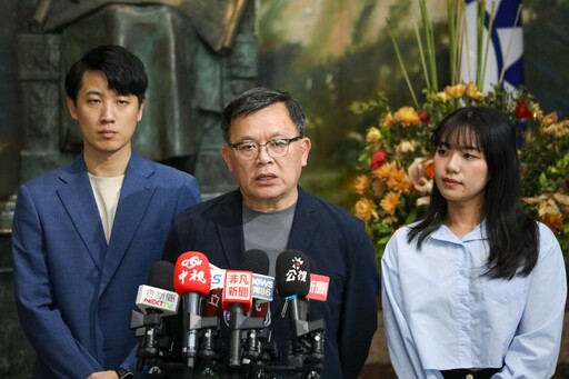李孝亮苦喊「聯繫不到主席」 楊智伃：國民黨不是只有朱立倫