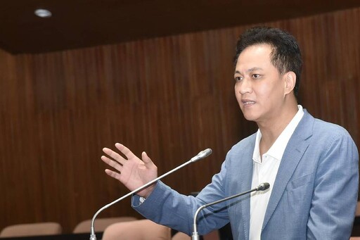 苗栗罷團遭告妨害名譽 邱鎮軍：政治可有立場、不能沒底線