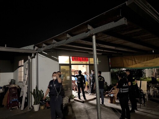 老舊平房傳聚賭聲浪 警破門逮負責人與賭客32人