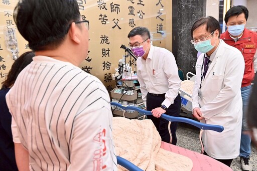 三峽車禍3死12傷 卓榮泰赴醫院慰問：盼傷者早日康復
