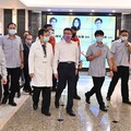 三峽車禍3死12傷 卓榮泰赴醫院慰問：盼傷者早日康復