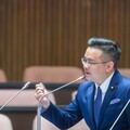 三峽車禍再現高齡者駕駛問題 黃健豪提建議：敬老愛心卡、小黃巴士