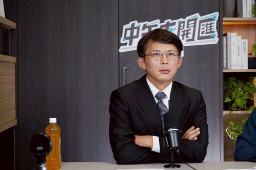 中午來開匯／指民進黨不願處理棄保潛逃罪 黃國昌：跑的都是綠營好朋友