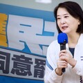 遭遇青鳥現身宣講現場 王鴻薇揭：綠媒配合製造衝突