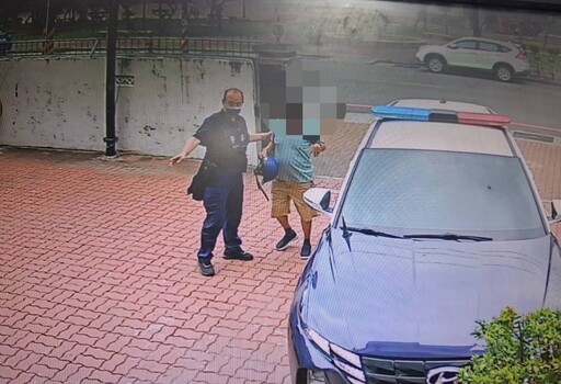 失智翁炎熱天氣徘徊街頭 台南警熱心救援助返家