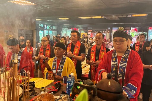 李㼈點姜太公七星燈 祈願國片《突破》票房長紅、感動人心