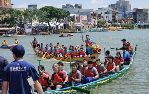 以行動支持運動平權 蘇俊賓守約與特教師生再戰龍舟