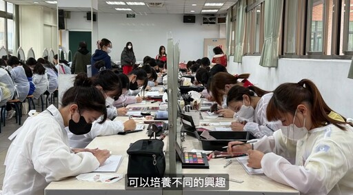 張善政、李洋合體同框祝福畢業學子 勉勵「沒有人可以定義你的極限」