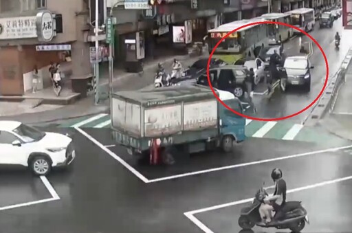 16警力路口圍捕 黑幫成員涉擁槍自重被逮
