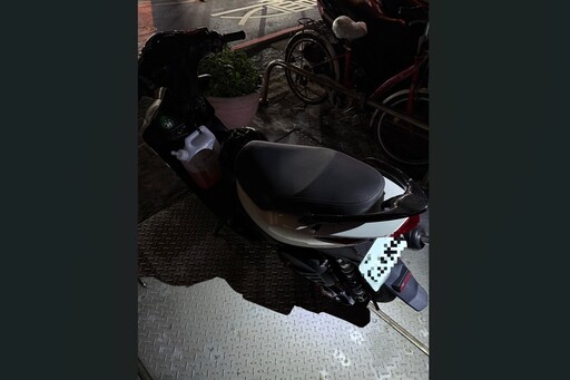 改裝車狂飆躲警 2騎士吞12罰單罰鍰金額逾18萬元