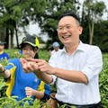 現身龍源國小藏茶畢典 蘇俊賓：10年後茶會是滿滿故事