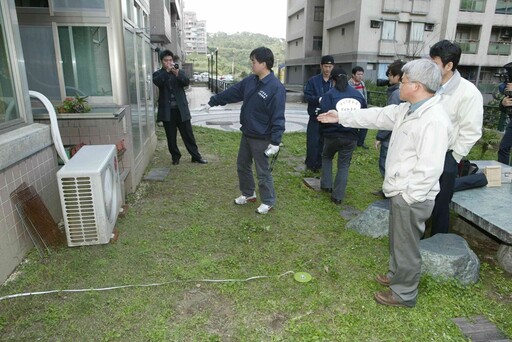【抹布包木鈕扣2-2】刺探案情成疑兇 死者不甘招魂4次擲無筊