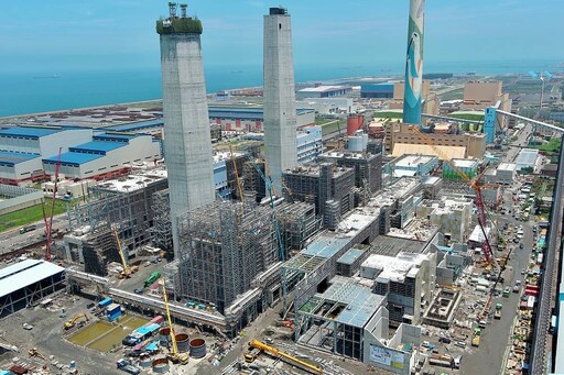 2028中火無煤有200億度電力缺口 台中市府核准1號燃氣機組試車