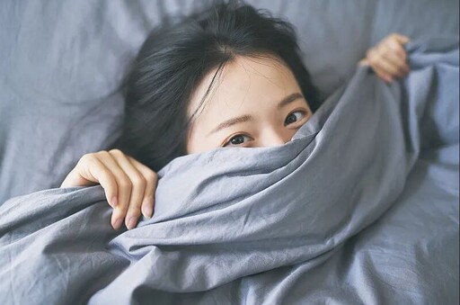 16歲少女下海接客老船長瘋狂 交易被逮拱出最惡淫媒