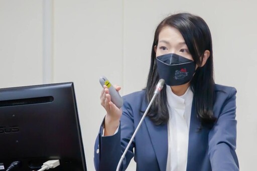 高虹安站肥皂箱籲投不同意票 彭椿榮：民眾熱情相挺反罷免