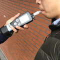 車輛爆胎停路邊 員警主動協助意外逮他第4次酒駕