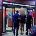 涉偷拍鋼管女郎 2莽男聯手教訓他4小時後被逮