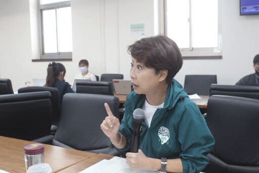 個資法修正陳亭妃提3條文皆通過 個資會承諾正面表列監管對象
