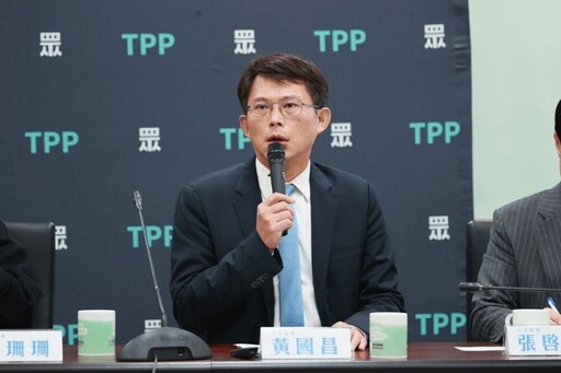 黃國昌疑用AI音檔質詢爆爭議 智權協會籲加速立法補漏洞