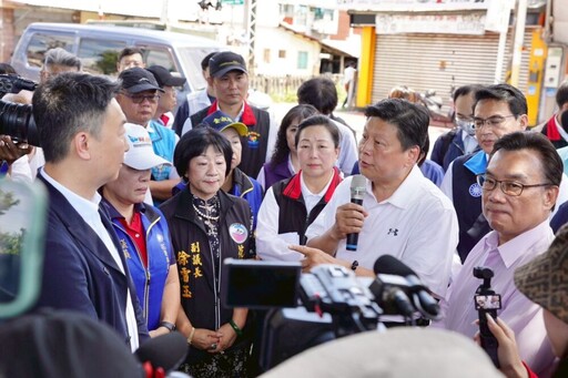 陳世凱考察花蓮7危險平交道 傅崐萁、徐榛蔚率近百鄉親表達抗議