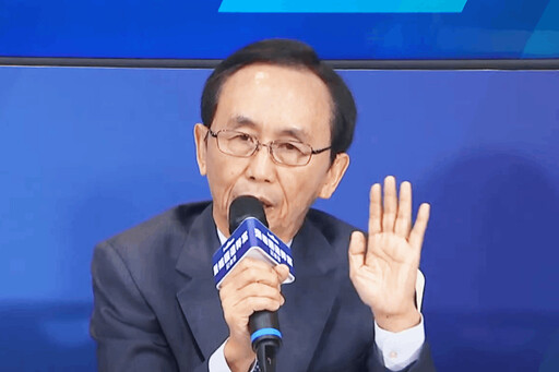 潛艦國造指黃曙光貪污犯 吳子嘉遭求償200萬免賠