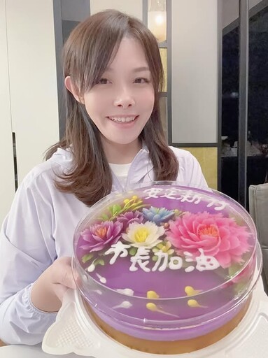 「安定新竹」果凍花蛋糕送暖 高虹安大展鴻圖時事梗吸逾7千讚