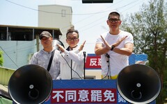 連勝文竹市掃街聲援鄭正鈐 4大眷村揮舞國旗相挺