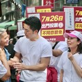 影片2天狂吸67萬觀看 蔣萬安陪國民黨女將市場掃街人氣爆棚