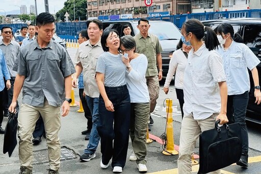 蕭美琴誤問蘇巧慧投票沒 意外萌翻網友喊「好可愛」