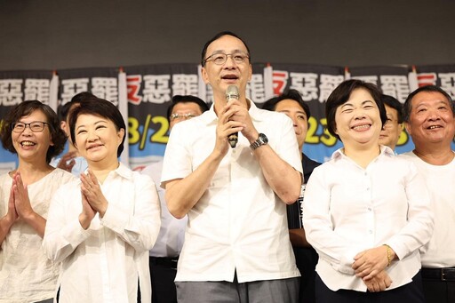 盧秀燕給朱立倫「按讚」 黃暐瀚分析點出一件事