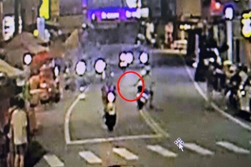 情變失控 莾男夜市揮刀騎車狂飆涉恐嚇公眾